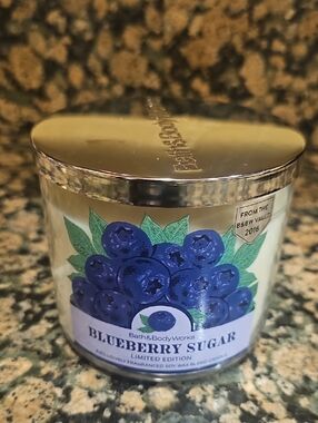 Bath & Body Works Blueberry Sugar 3 Wick Candle - Limited Edition